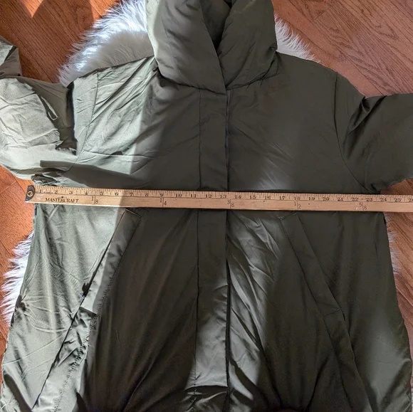 Kit + Ace Olive Green Hooded Puffer Coat M/L - Picture 6 of 7